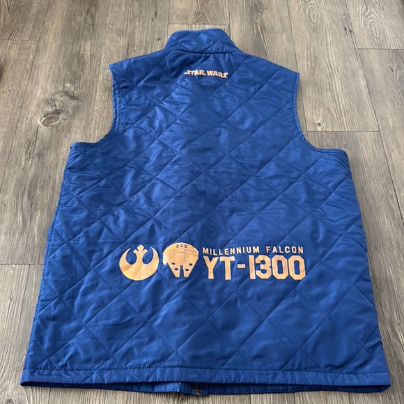 Star Wars Millenium Falcon Vest - Picture 3 of 4